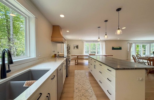 Center Conway House | Hemlock Hideaway | 4500 ft.² New Build w/Hot Tub