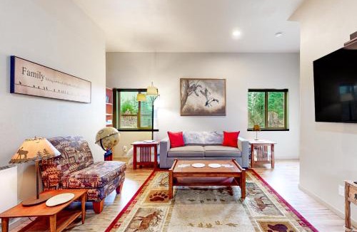 Ilwaco House | Hemlock Hideaway