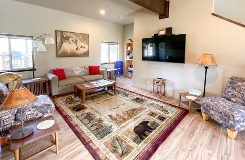 Ilwaco House | Hemlock Hideaway