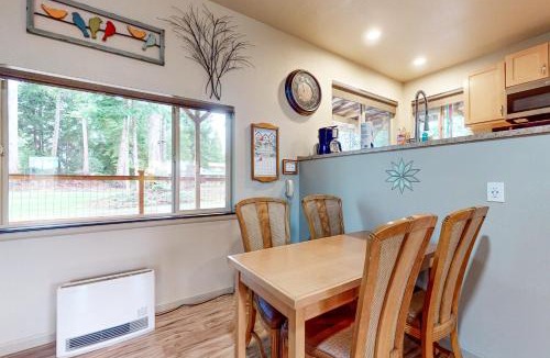 Ilwaco House | Hemlock Hideaway