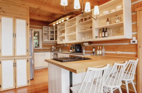Parry Sound Cottage | Hemlock Resort: Game Room, Hot Tub, Canoe, Firepit