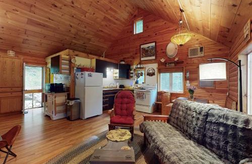 Rome House | Hemlock Ridge Retreat