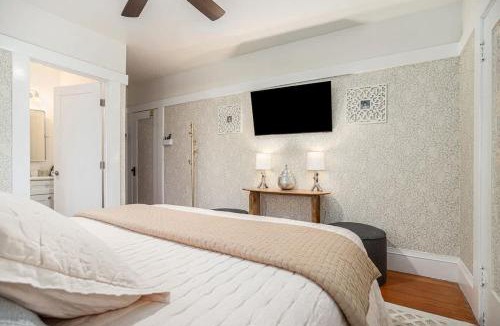 Upper Telegraph House | Hemlock Room