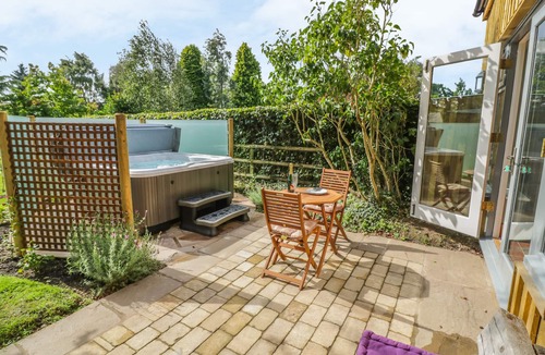 Rugeley Cabin | Hen House View