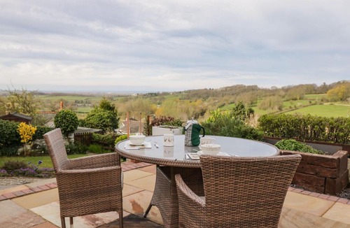 Bromham House | Hen's Cottage