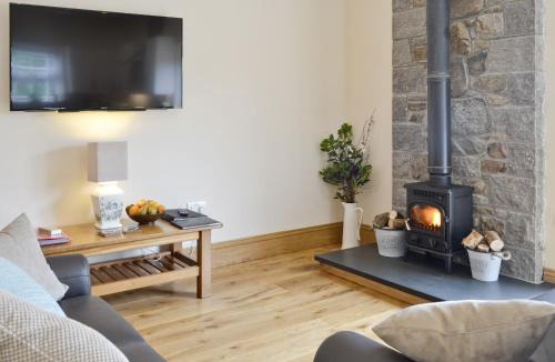 Llandwrog House | Hen Weithdy