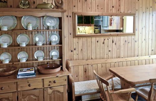 Llanfaethlu House | Hen Ysgol