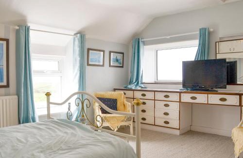 Llanfaethlu House | Hen Ysgol