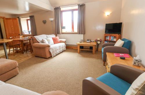 Rhyd-y-foel House | Henblas Cottage