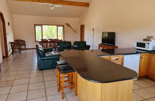 Houhora House | Henderson Bay