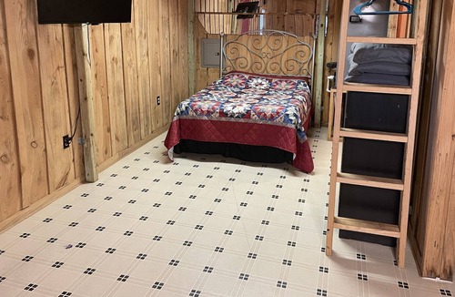 Henderson Cabin | Henderson Bed and Breakfast