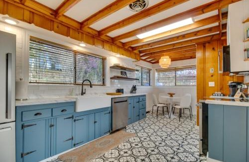 Henderson House | Henderson Cabin w/Deck & Scenic Lake Views!