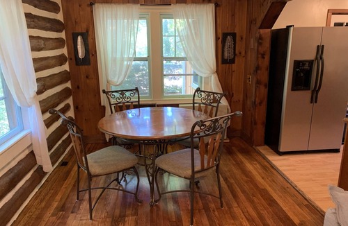 Valley Hill Cabin | HENDO HIDEAWAY