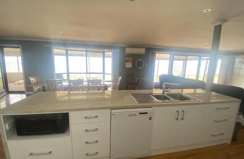 Para Wurlie House | Hendys 346