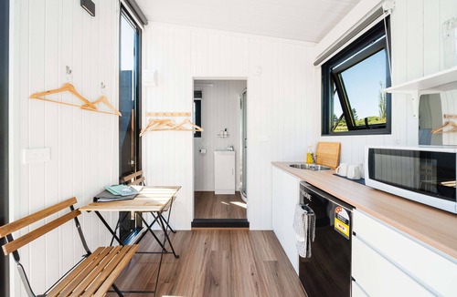 Stratford District House | Henge Cabin by Tiny Away