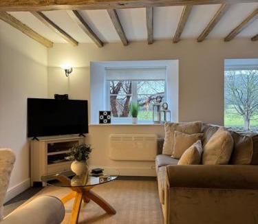 Corwen House | Henllys Cottage