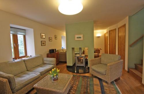 Llandovery House | Henllys Lodge