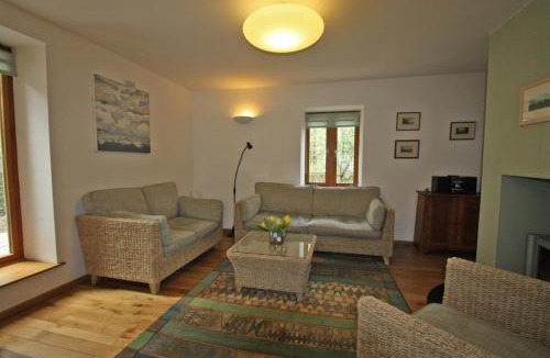 Llandovery House | Henllys Lodge