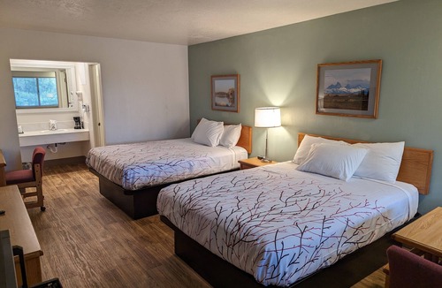 St. Anthony Hotel | Henry's Fork Inn