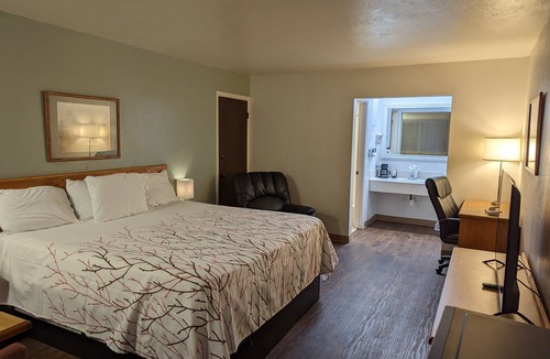 St. Anthony Hotel | Henry's Fork Inn