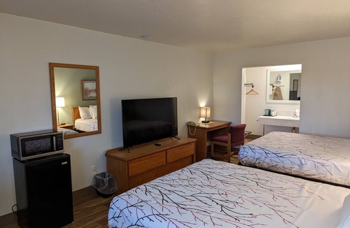 St. Anthony Hotel | Henry's Fork Inn