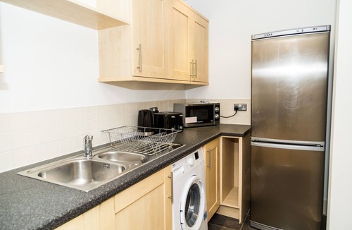 Chinatown Apartment | Henry Street - Apt 47