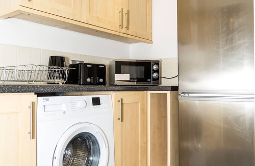 Chinatown Apartment | Henry Street - Apt 47