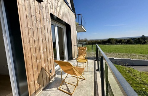 Saint-Valery-sur-Somme Apartment | Henson, apartment for 4 with balcony