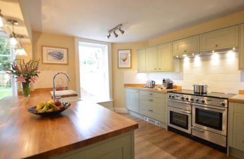 Beccles House | Henstead Hall