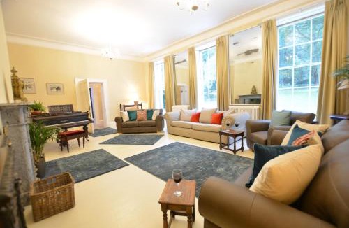 Beccles House | Henstead Hall