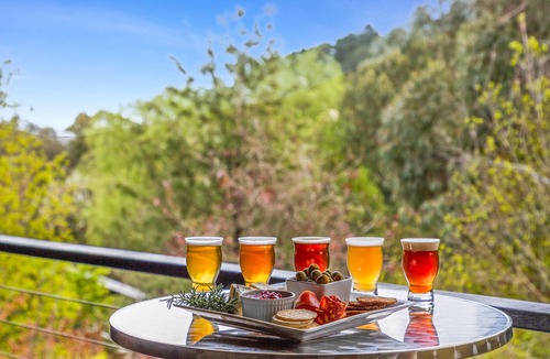 Hepburn Springs House | Hepburn Springs Accommodation