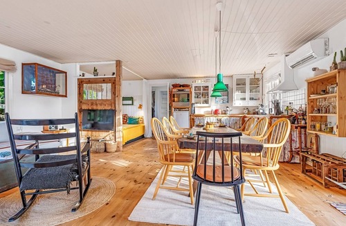 Kongsnæs House | "Heraldine" - 400m from the sea by Interhome