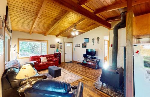 Rockaway Beach House | Herb's Hideaway