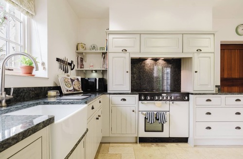 Easton Grey House | Herdsman's Cottage - 3BD in Wiltshire