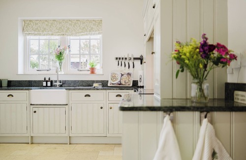 Easton Grey House | Herdsman's Cottage - 3BD in Wiltshire