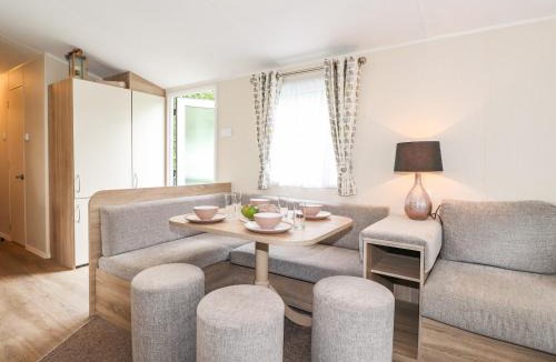 Troutbeck Bridge House | Herdwick Cabin