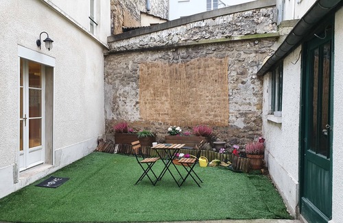 Saint-Germain-en-Laye House | Here lived Voltaire-Maison in the city center 🌟📍