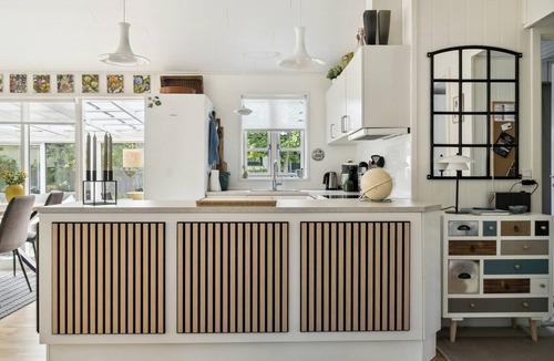 Oster Hurup House | Here, time is tuned into intimacy and coziness