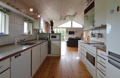 Faarevejle House | Here you will spend your vacation in the beautiful hills of Veddinge Bakker.
