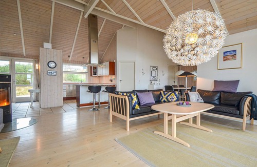 Handrup Strand House | Here your whole family will have a vacation stay 1st class.