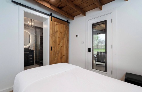 Albany Hotel | Hereford Motel