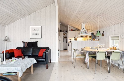 Tørresø House | "Hereth" - 100m from the sea by Interhome