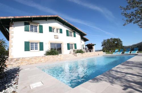 Ahaxe-Alciette-Bascassan House | Hergarai