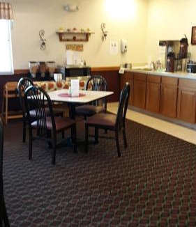 Herington Hotel | Herington Inn and Suites
