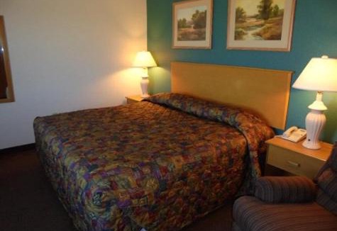 Herington Hotel | Herington Inn and Suites