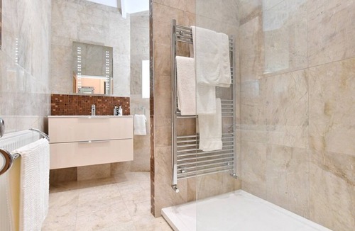 Calne Bed & Breakfast | Heritage Bed & Breakfast