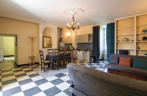 Chalais Apartment | Heritage Castle in Chaleix with Shared Pool