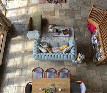 Bressingham House | Heritage Cottage with a Pool