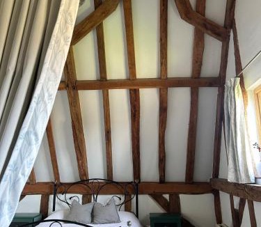 Bressingham House | Heritage Cottage with a Pool