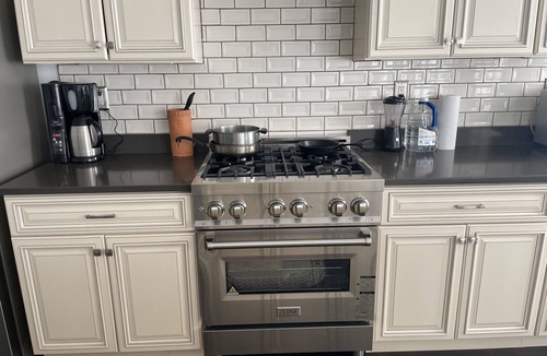 Newburgh House | Heritage Home Historical District